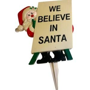 JSNY We Believe in Santa Plastic Christmas Yard Lawn Stakes Decor 1990s